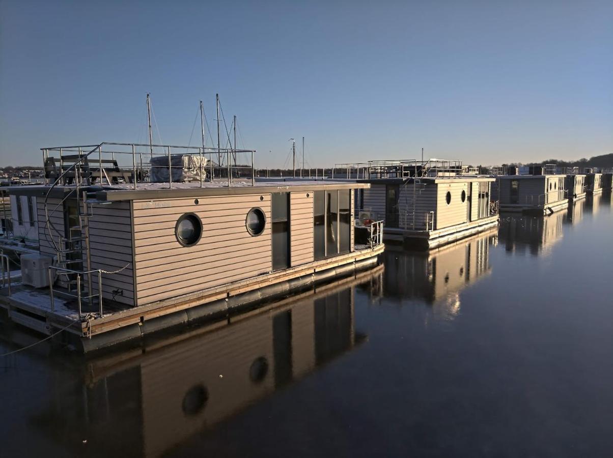 Ostsee Hausboot Schleswig Ostseeblick 1 المظهر الخارجي الصورة