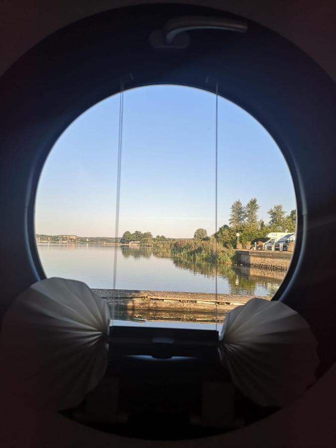Ostsee Hausboot Schleswig Ostseeblick 1 المظهر الخارجي الصورة