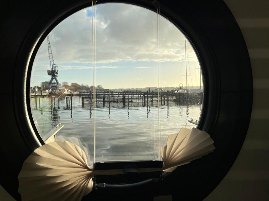 Ostsee Hausboot Schleswig Ostseeblick 1 المظهر الخارجي الصورة