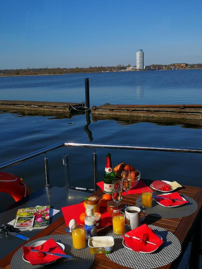 Ostsee Hausboot Schleswig Ostseeblick 1 المظهر الخارجي الصورة
