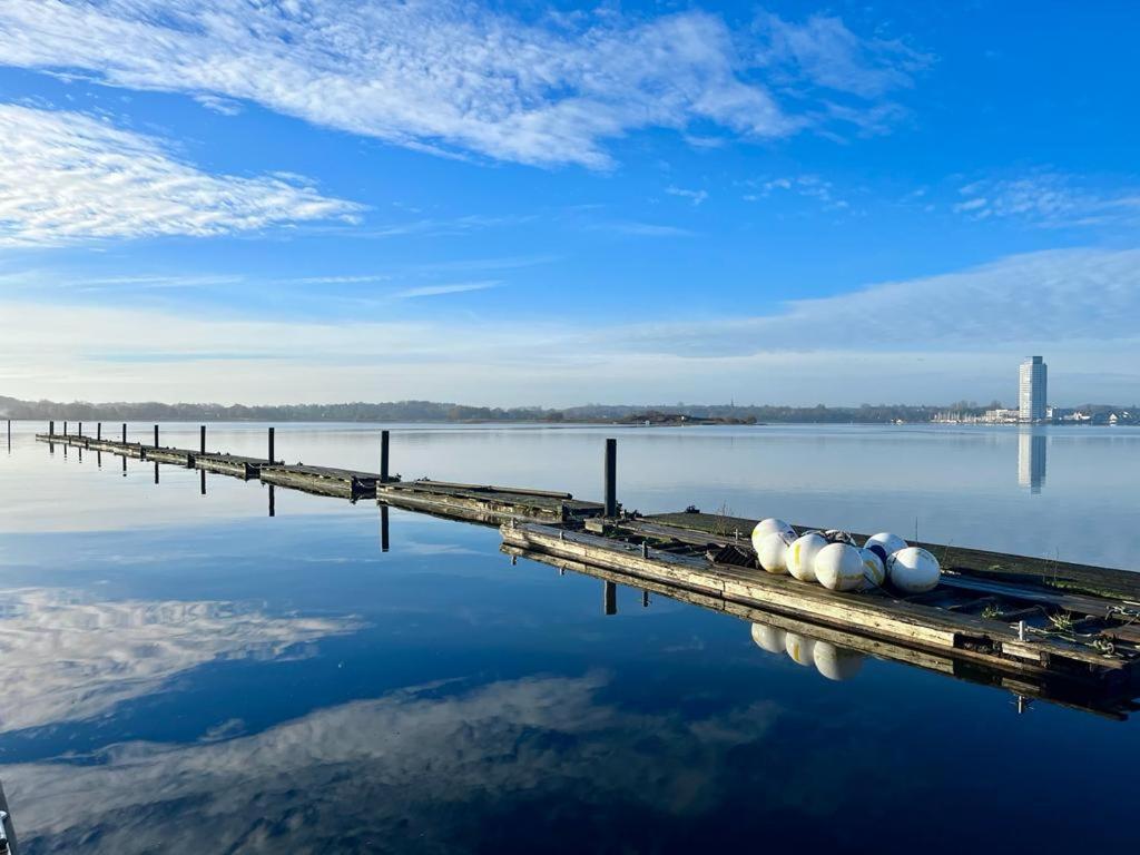 Ostsee Hausboot Schleswig Ostseeblick 1 المظهر الخارجي الصورة