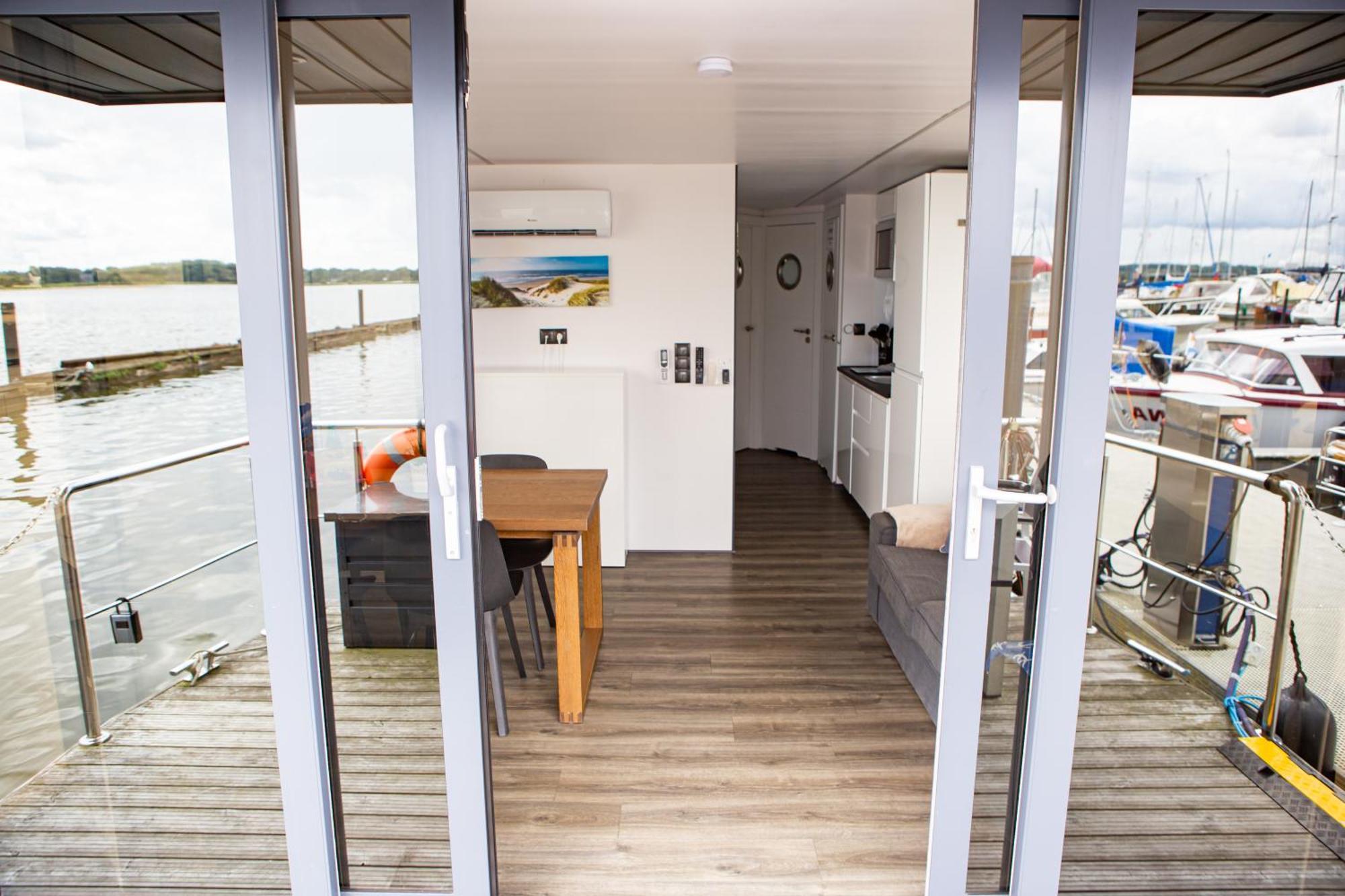 Ostsee Hausboot Schleswig Ostseeblick 1 المظهر الخارجي الصورة